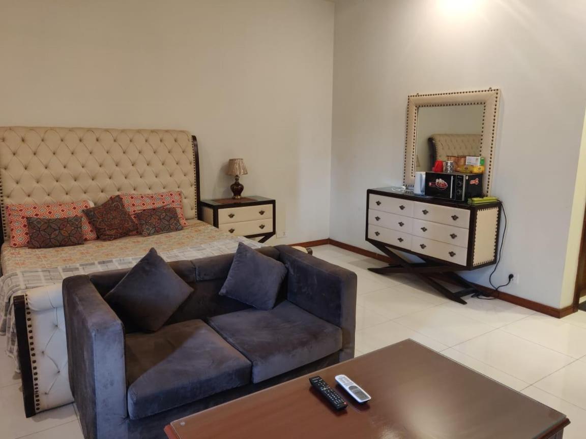 Zaib Guest House E-11 Islamabad Exterior photo